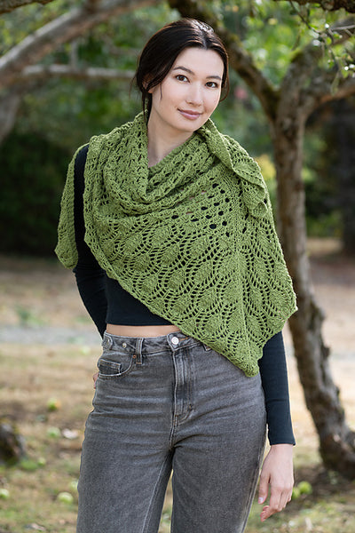Feathers Shawl by Therese Chynoweth