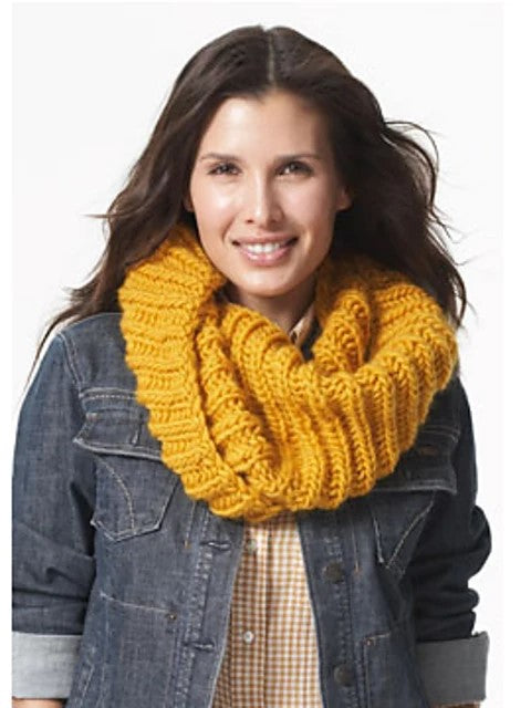 Twisted Cowl by Patons