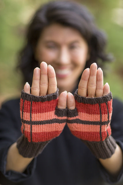 Mega-Plaid Mitts